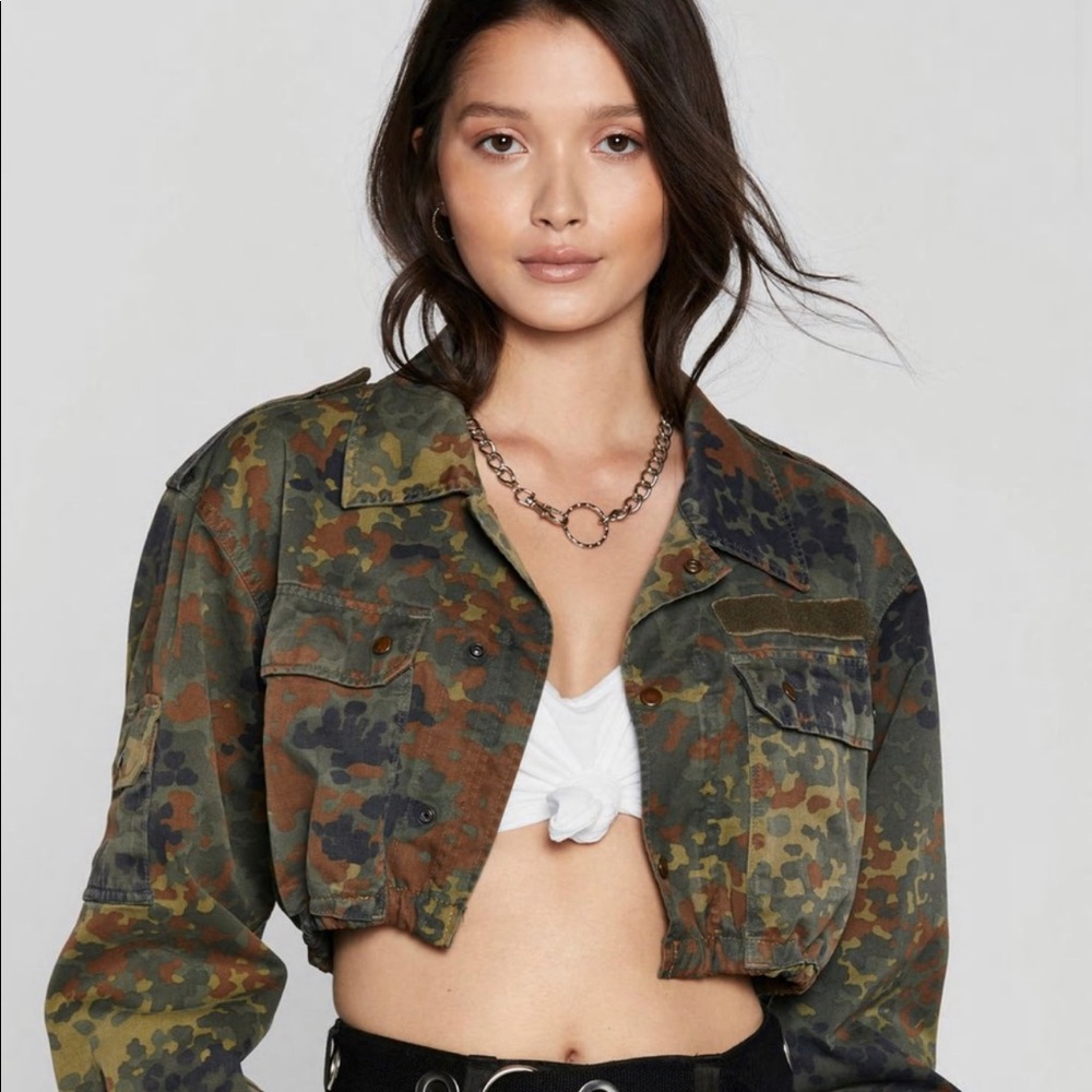 Vintage Cropped Camo Utility Jacket